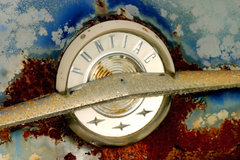 rusted pontiac � Dave Hickey (hicspix)